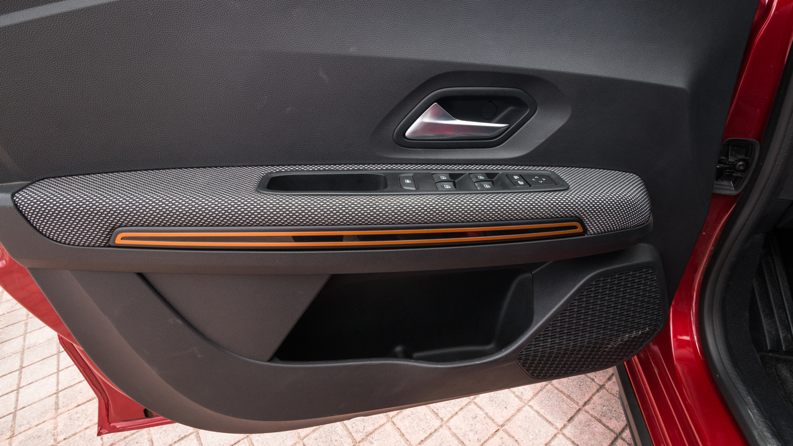 Αυτονομία έως 1360 χλμ και άνετη οδηγική συμπεριφορά